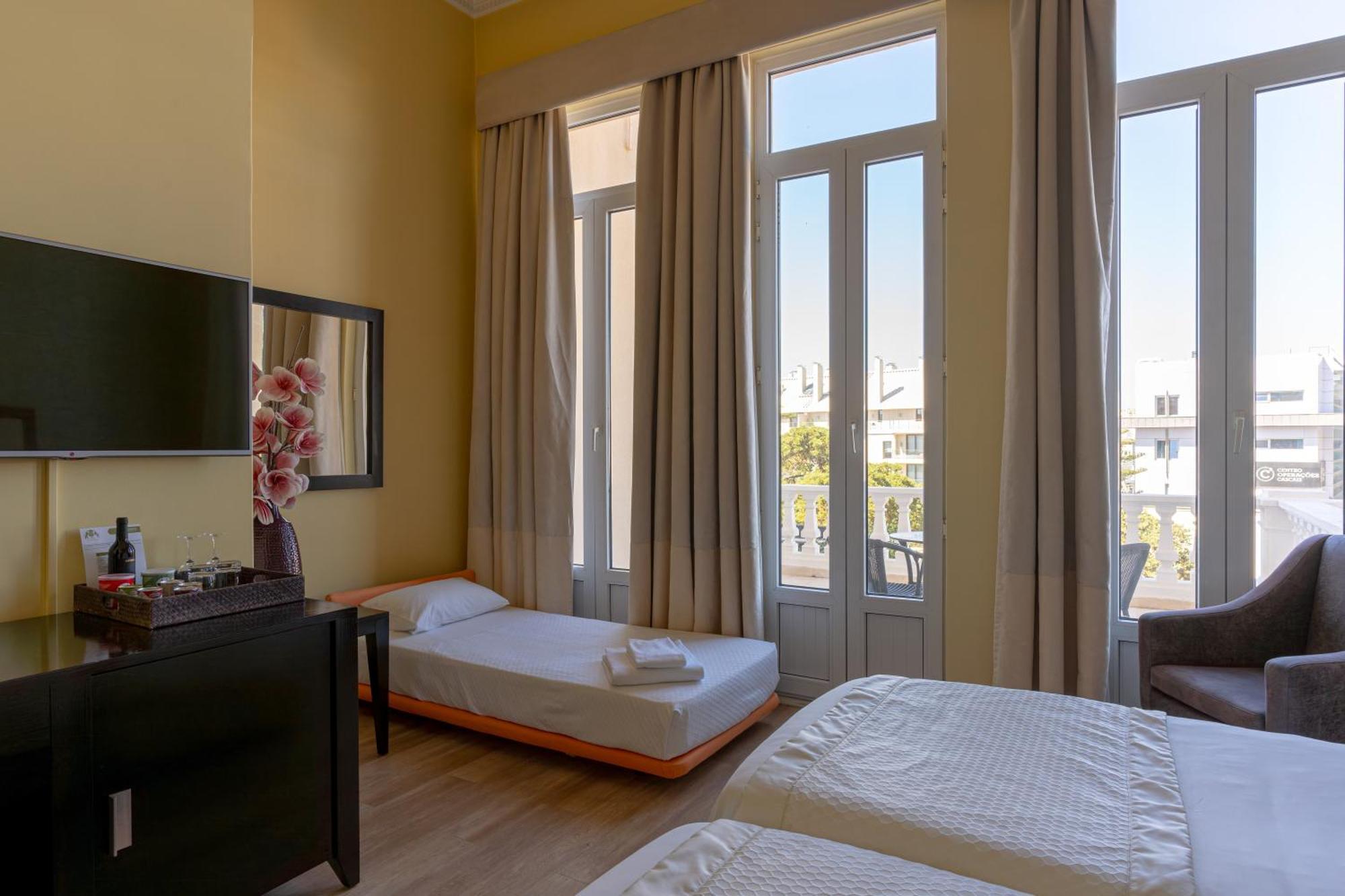Hotel Inglaterra - Charme & Boutique Estoril Ngoại thất bức ảnh